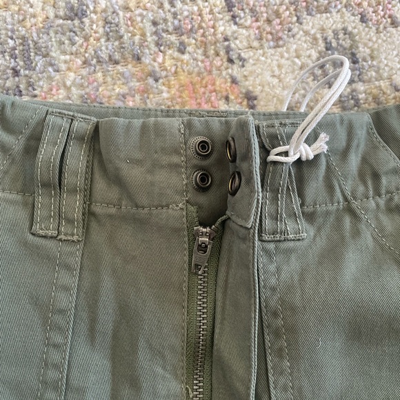 Pistola Pamela High Rise Straight women’s Trousers Green cargo style - Picture 6 of 6